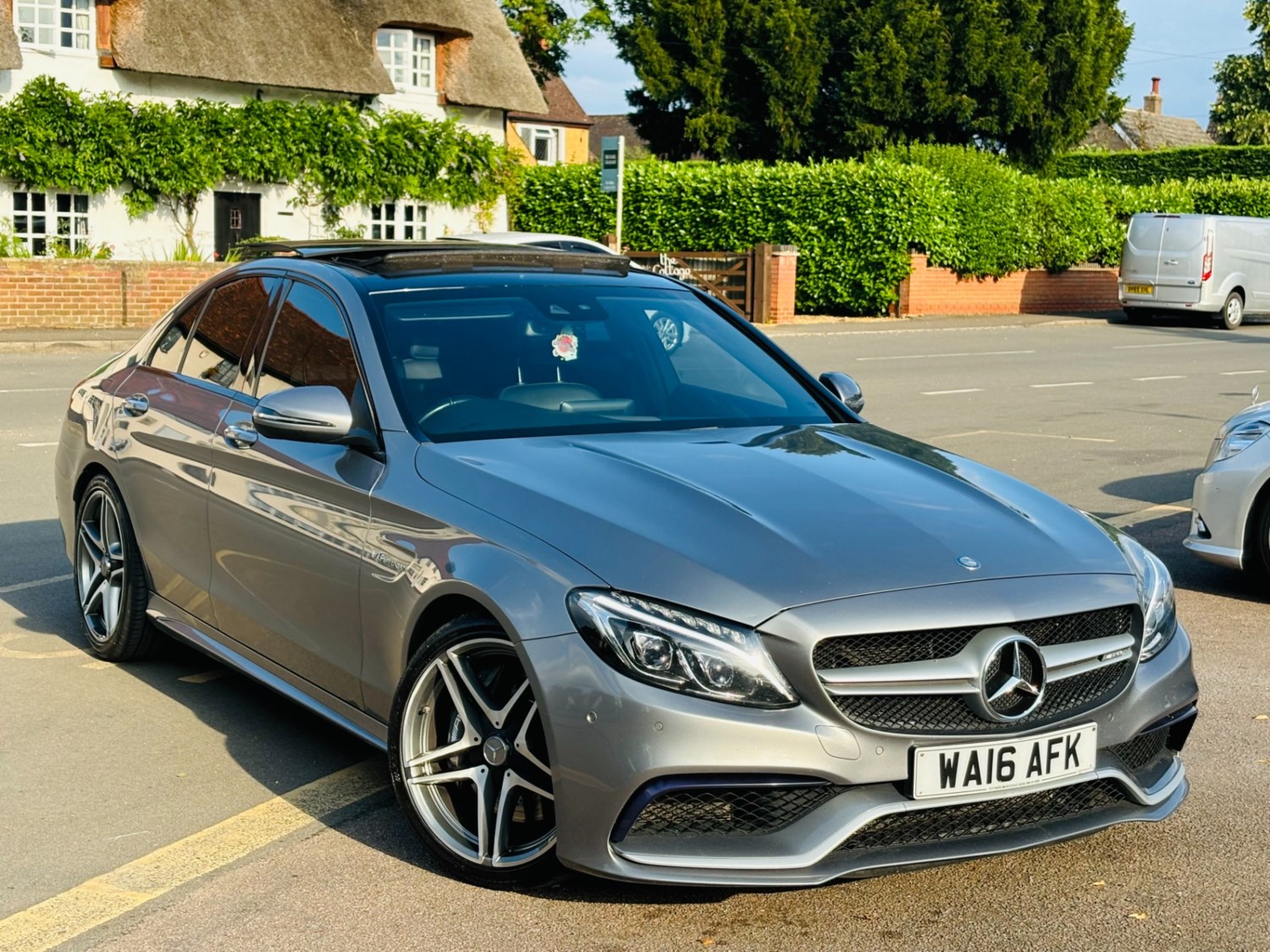 Mercedes-Benz C-Class Listing Image