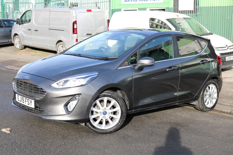 Ford Fiesta Listing Image