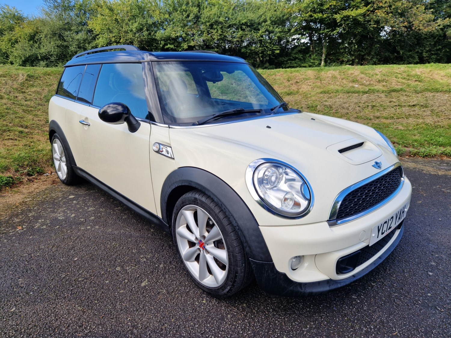 MINI Clubman Listing Image