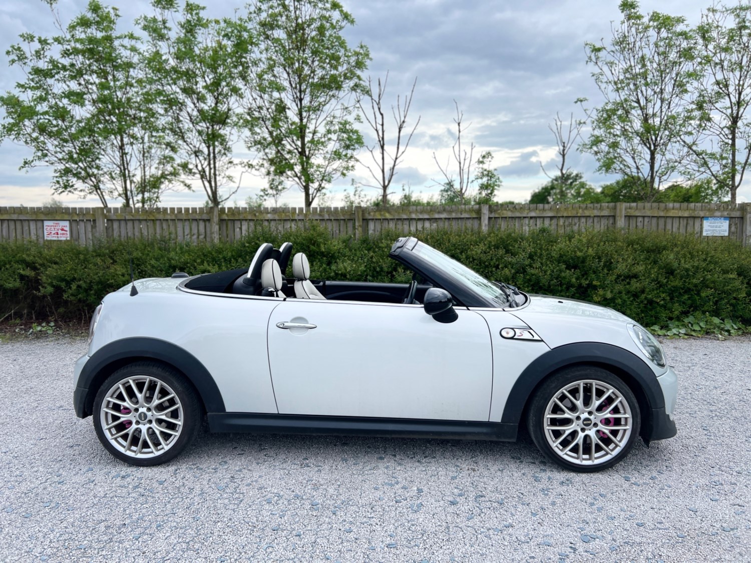 MINI Roadster Listing Image