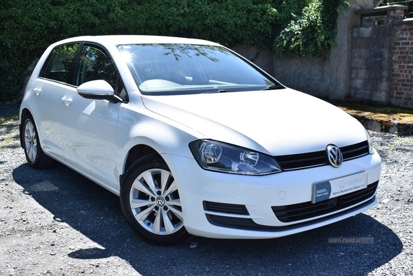 Volkswagen Golf Listing Image