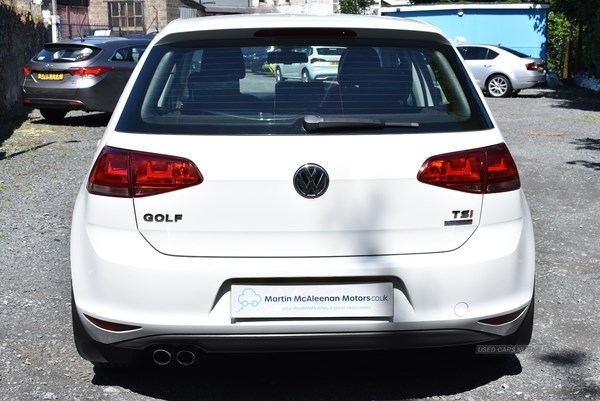 Volkswagen Golf Listing Image