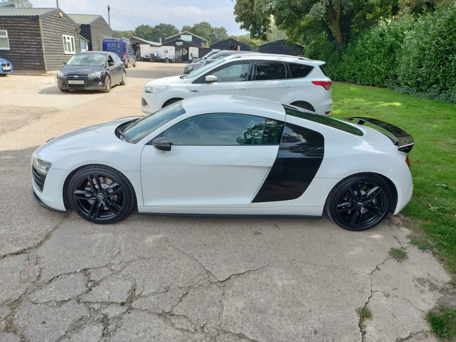 Audi R8 Listing Image