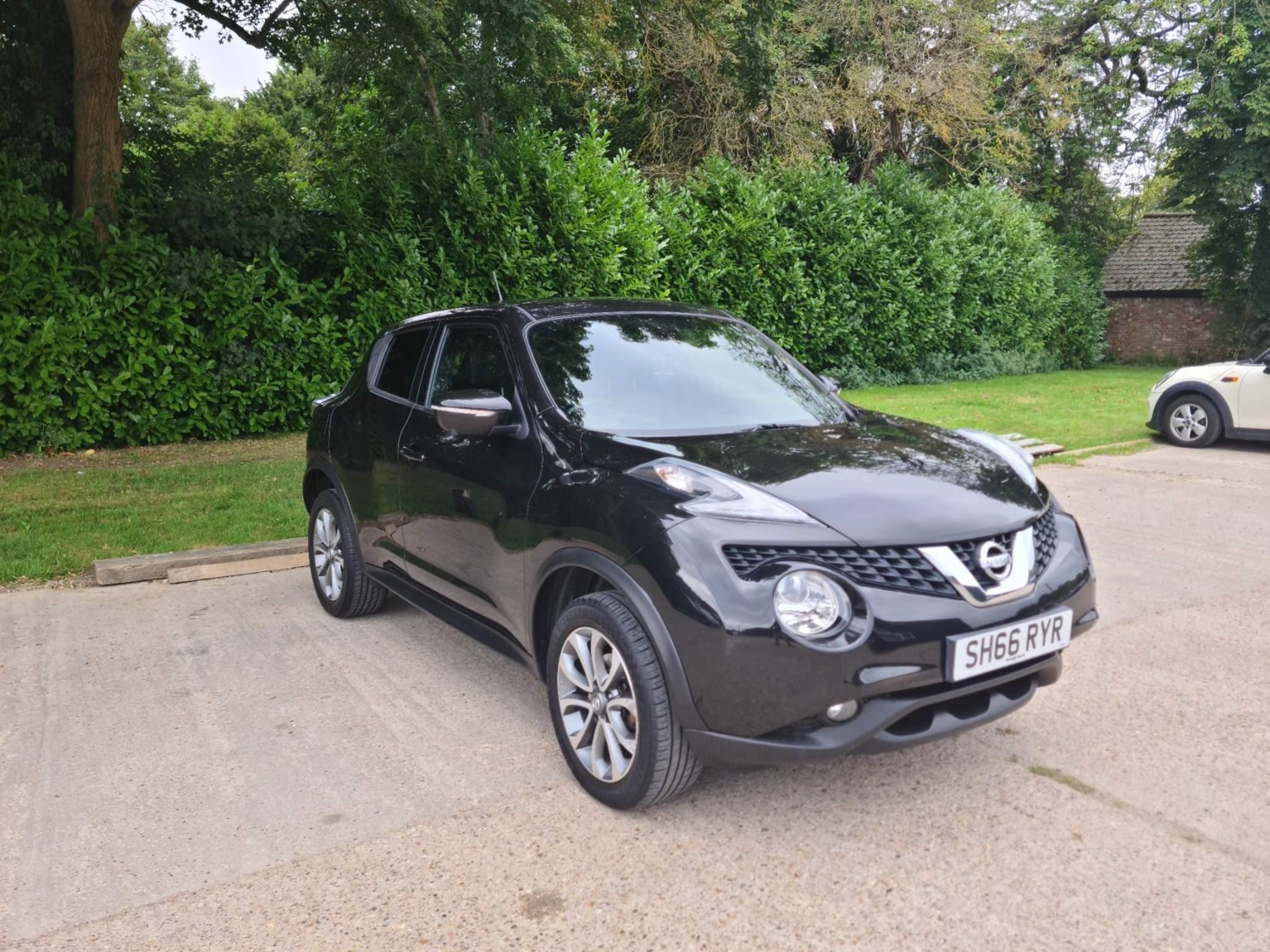 Nissan Juke Listing Image