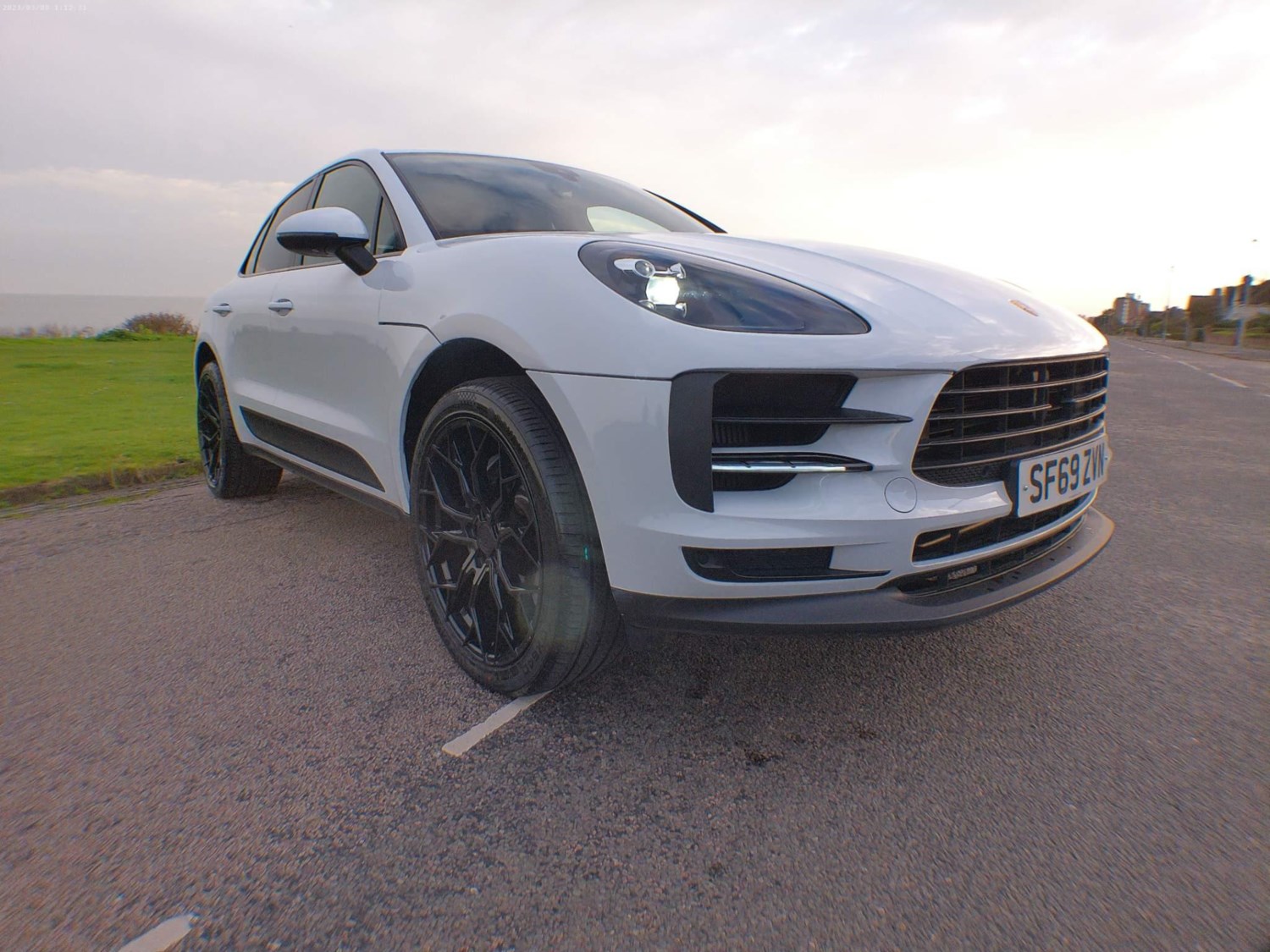 Porsche Macan Listing Image