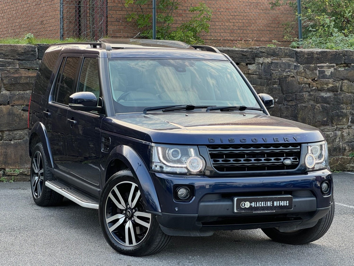 Land Rover Discovery 4 Listing Image