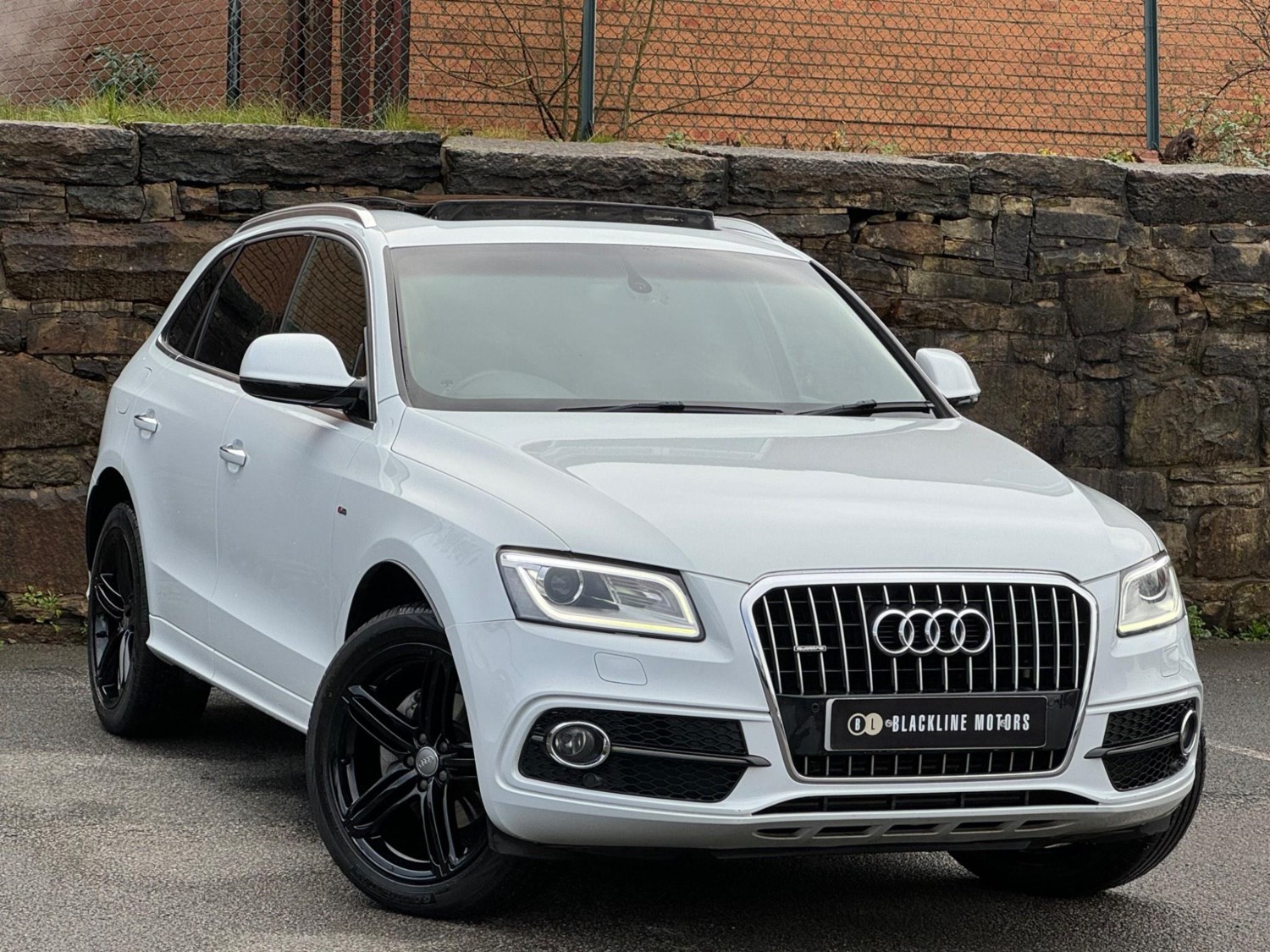 Audi Q5 Listing Image