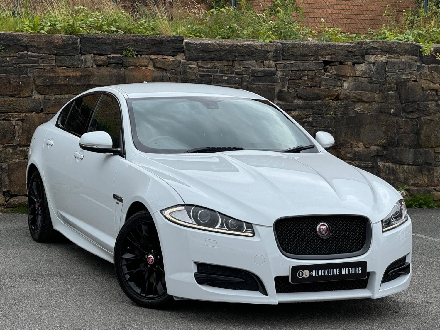 Jaguar XF Listing Image