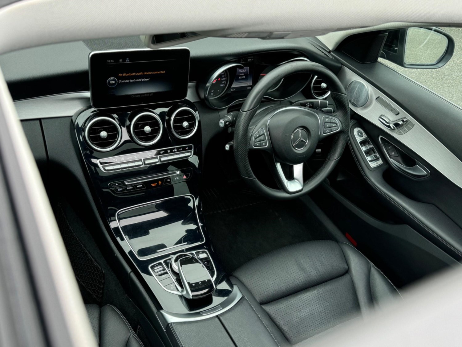 Mercedes-Benz C-Class Listing Image