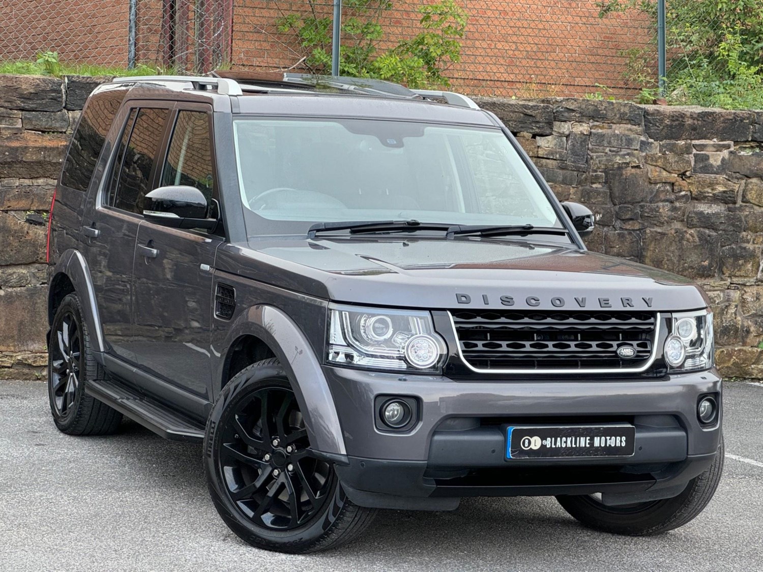 Land Rover Discovery 4 Listing Image