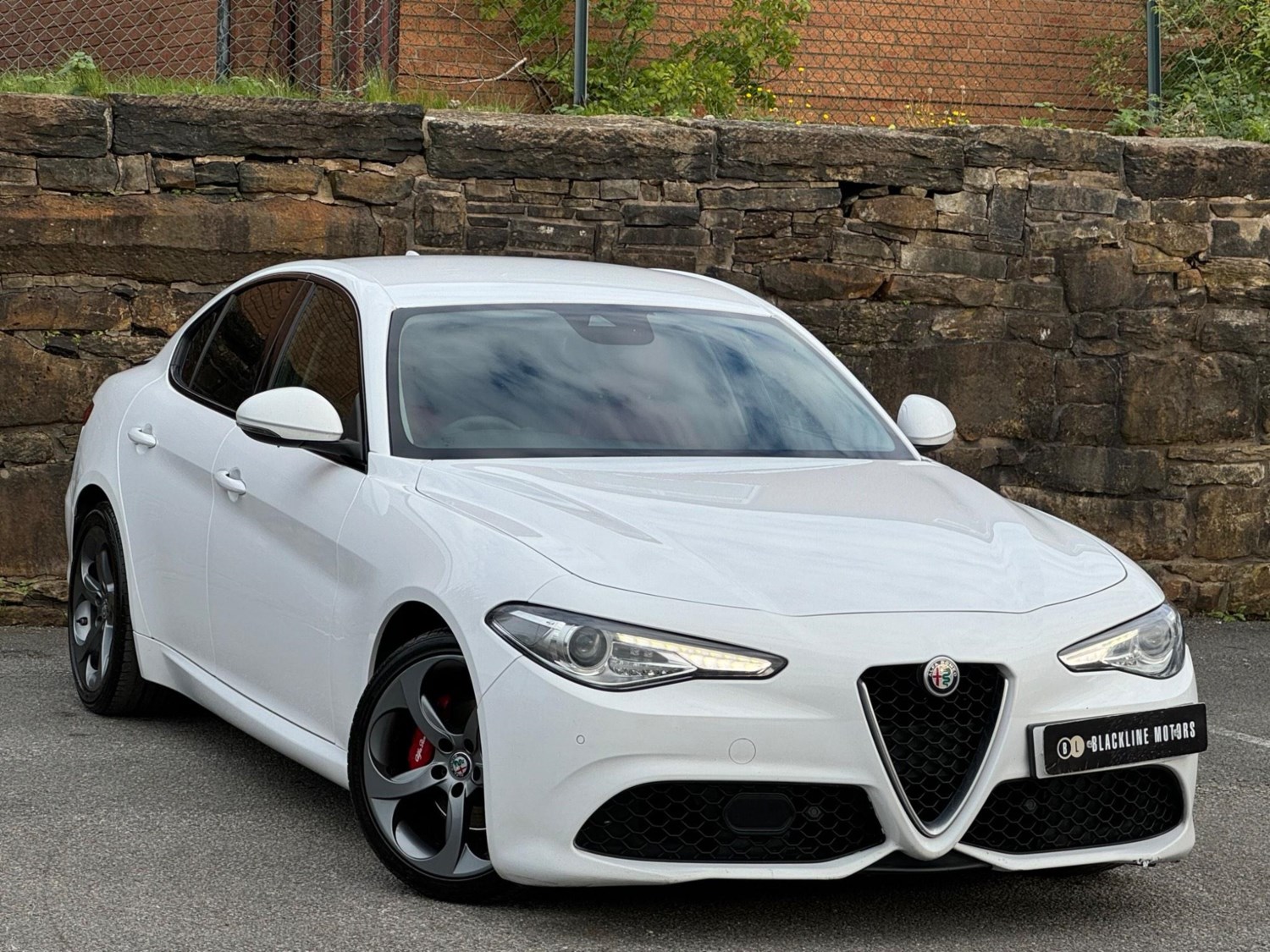 Alfa Romeo Giulia Listing Image