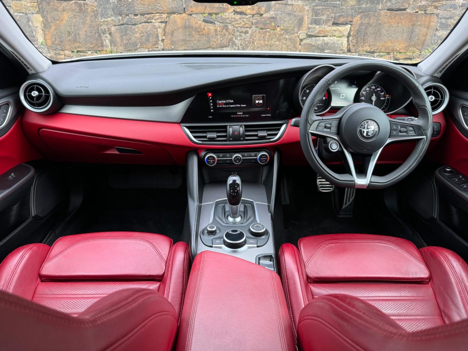 Alfa Romeo Giulia Listing Image