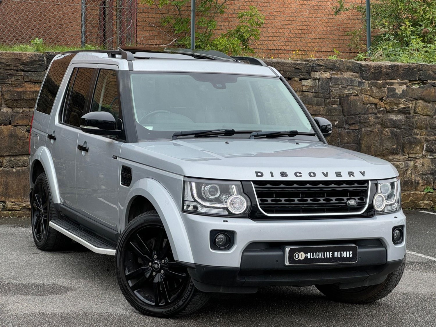 Land Rover Discovery 4 Listing Image