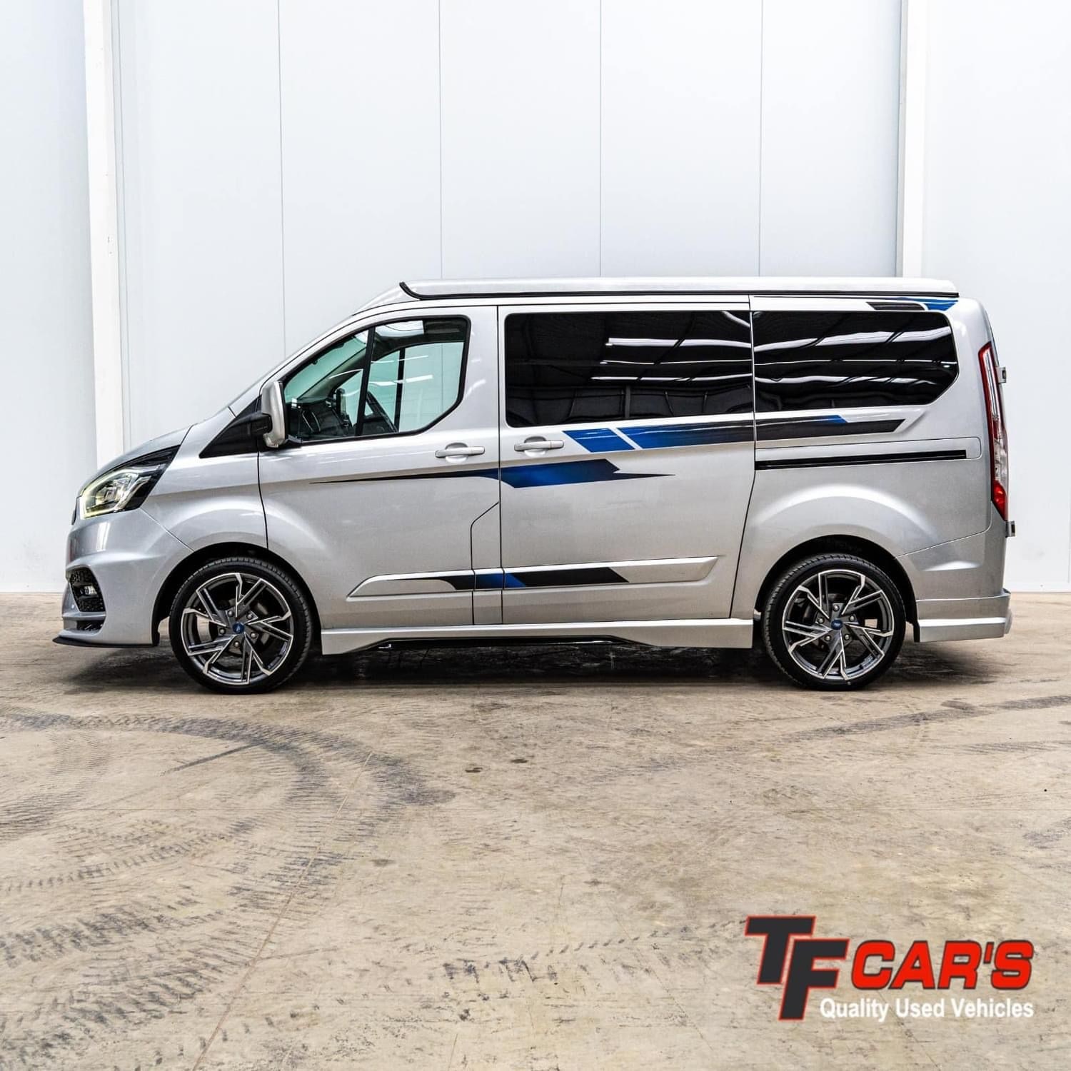 Ford Transit Custom Listing Image