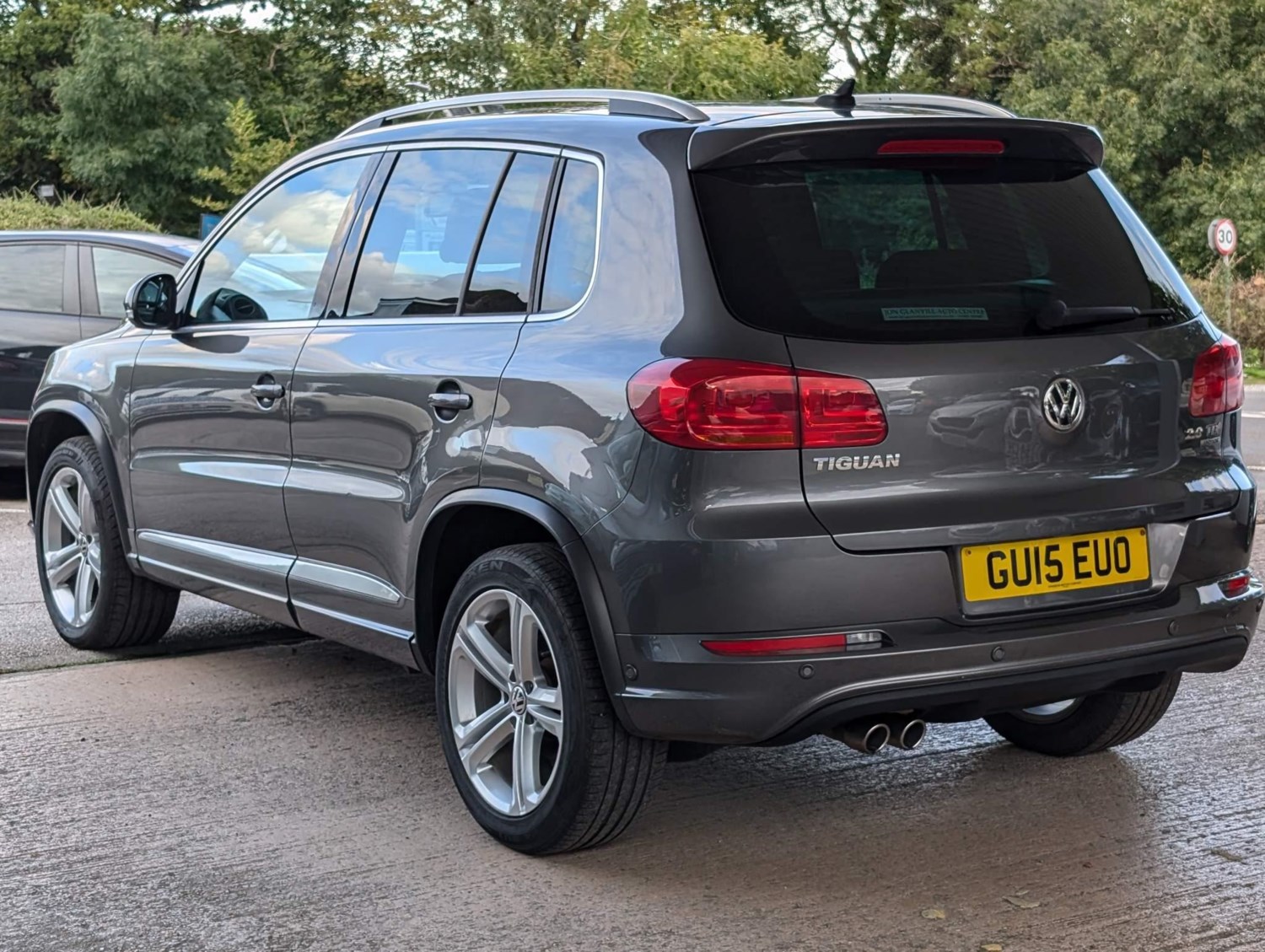 Volkswagen Tiguan Listing Image