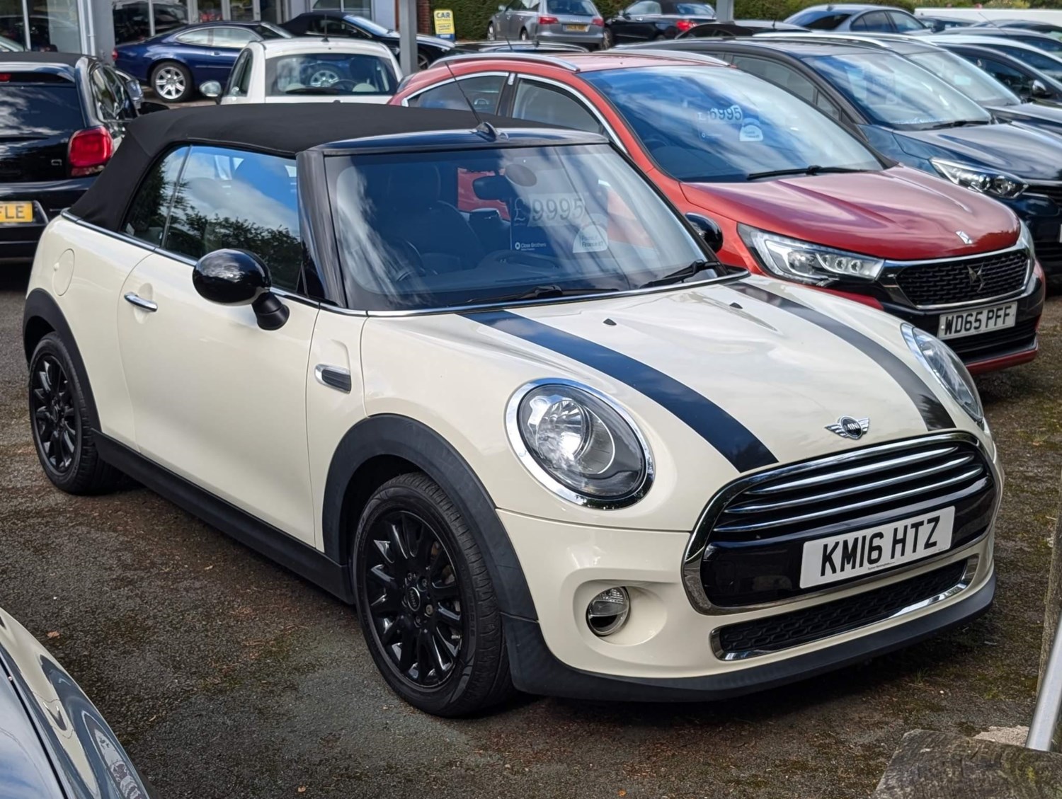 MINI Convertible Listing Image