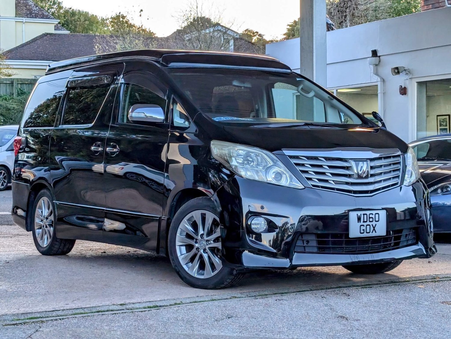 Toyota Alphard Listing Image