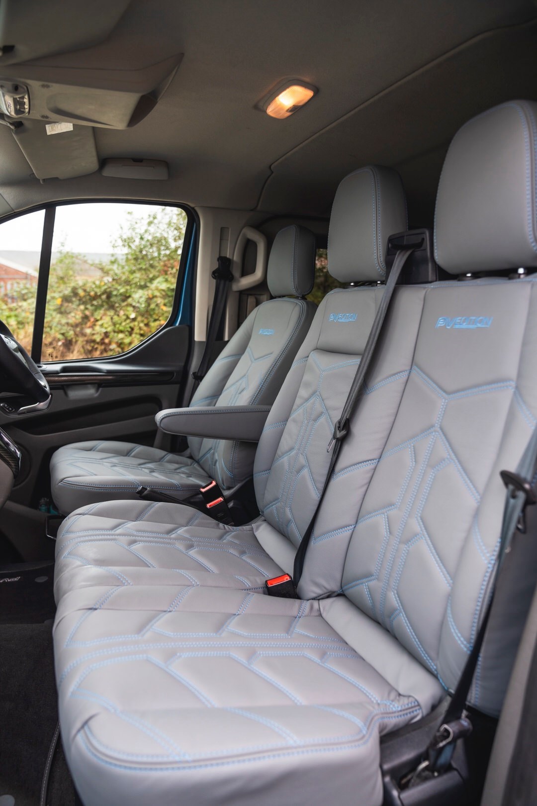 Ford Transit Custom Listing Image