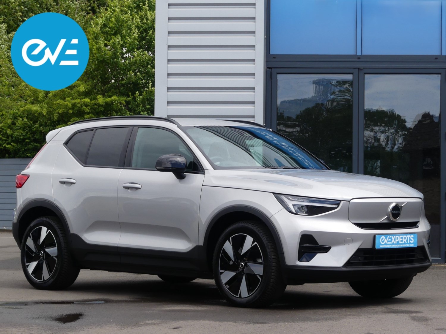 Volvo XC40 Listing Image