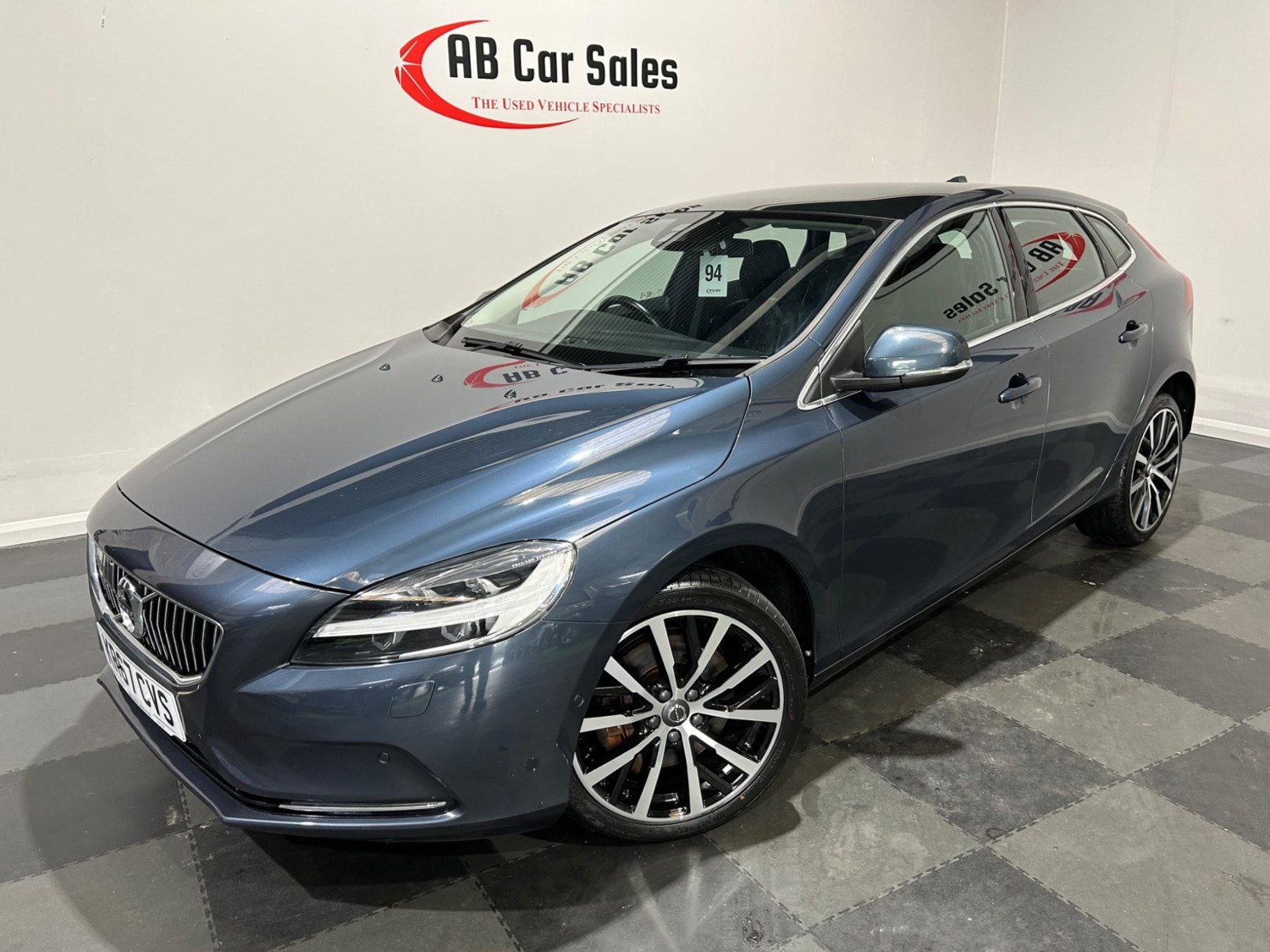 Volvo V40 Listing Image