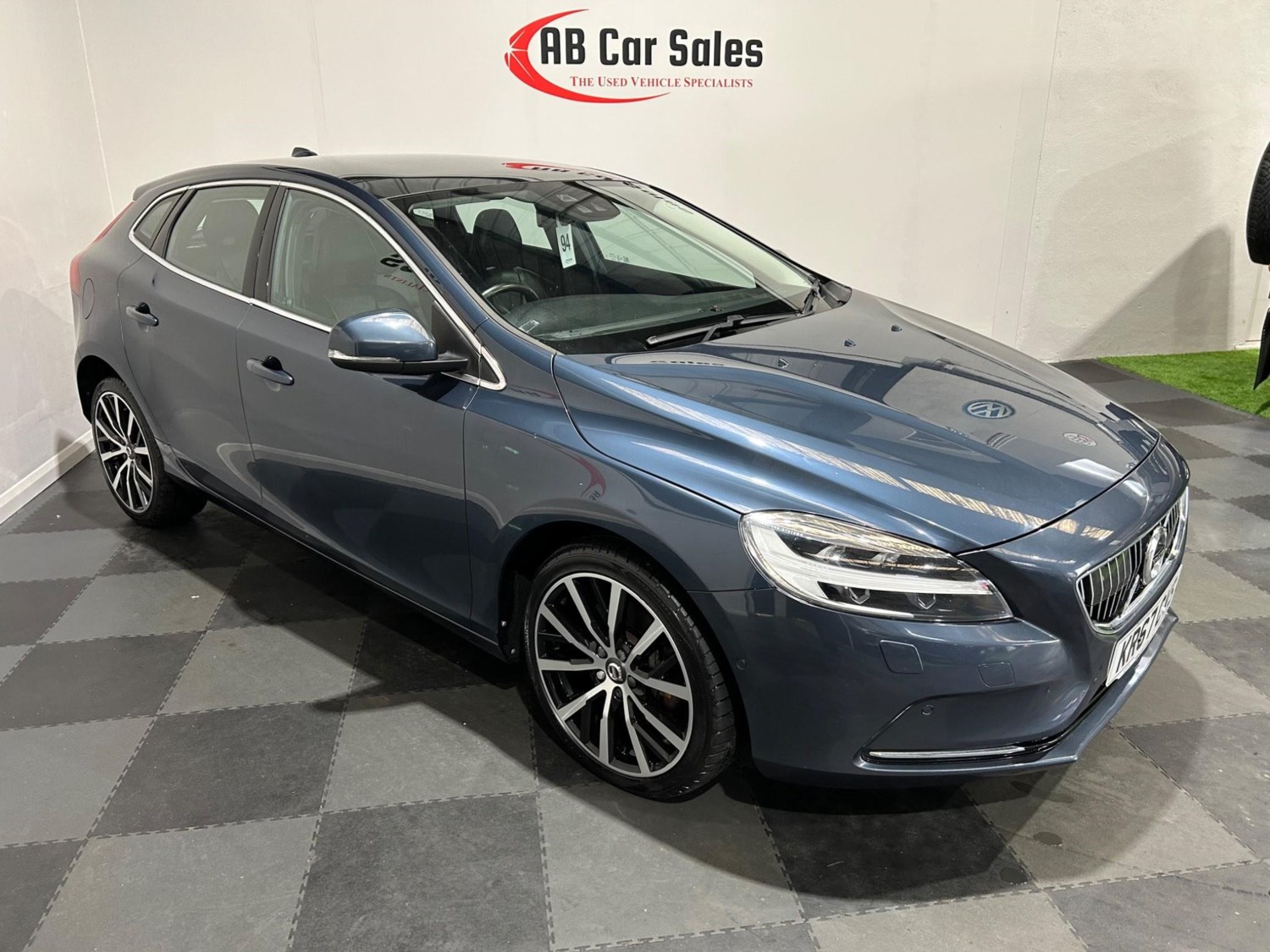 Volvo V40 Listing Image