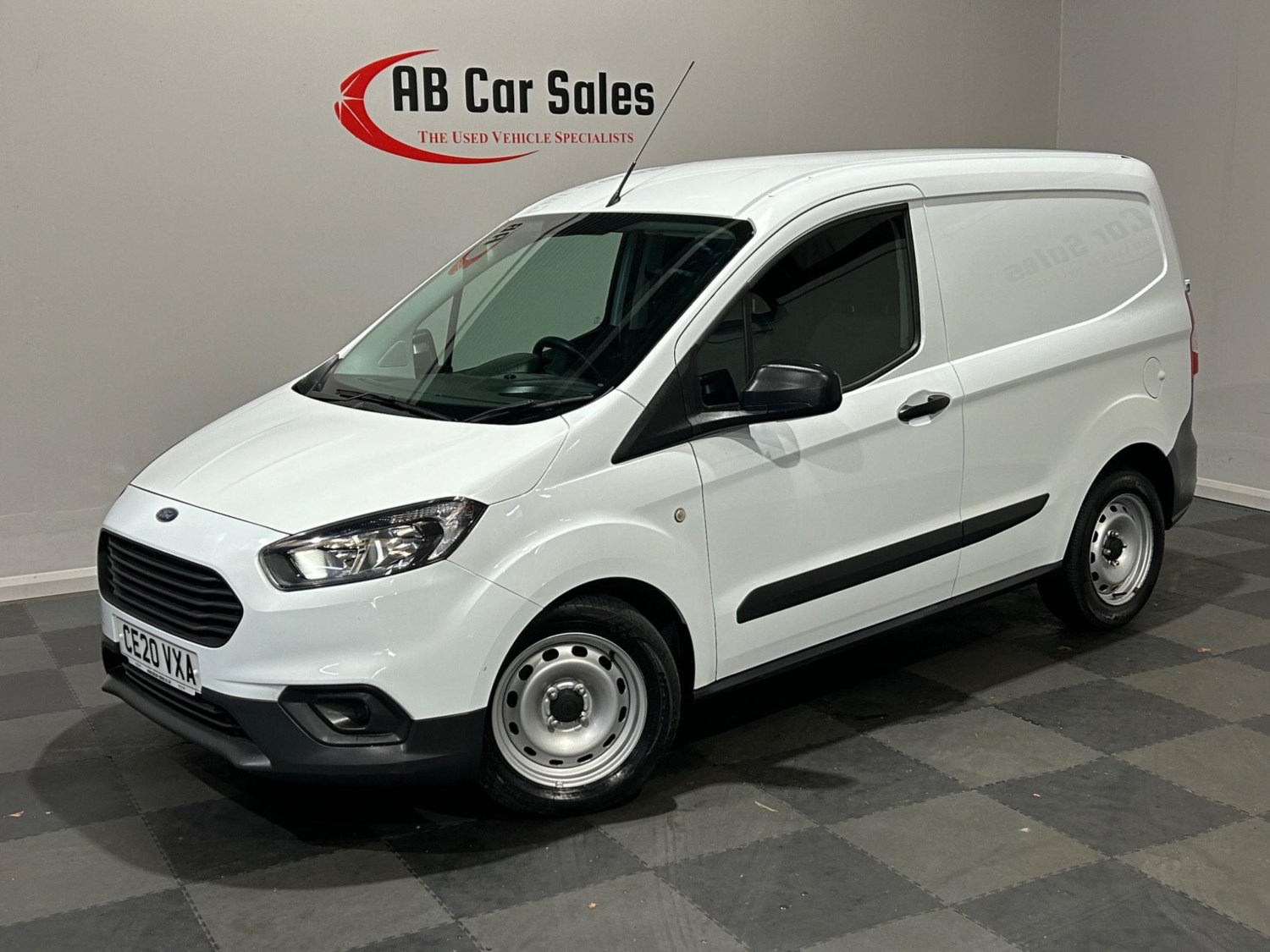 Ford Transit Courier Listing Image