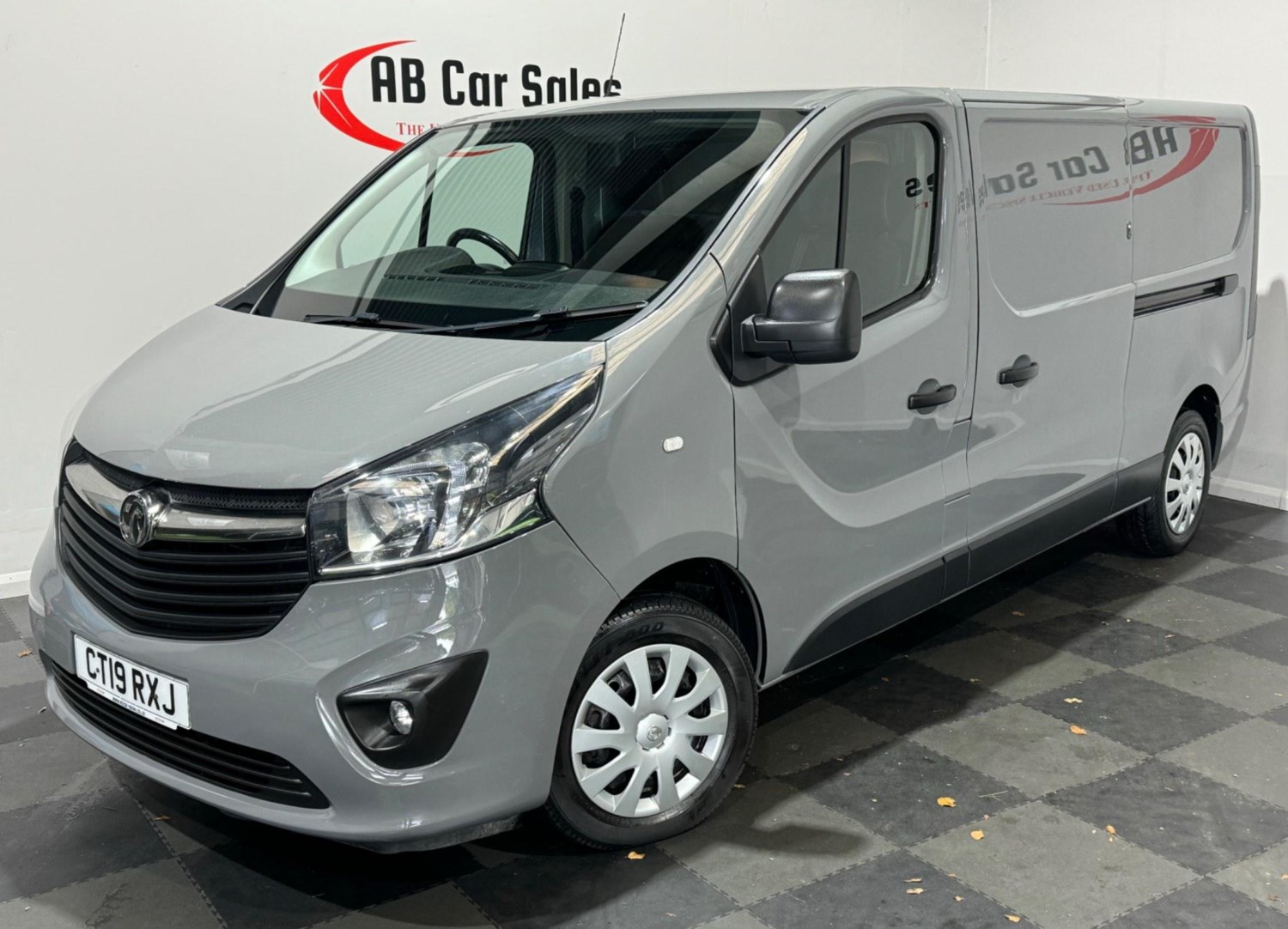 Vauxhall Vivaro Listing Image