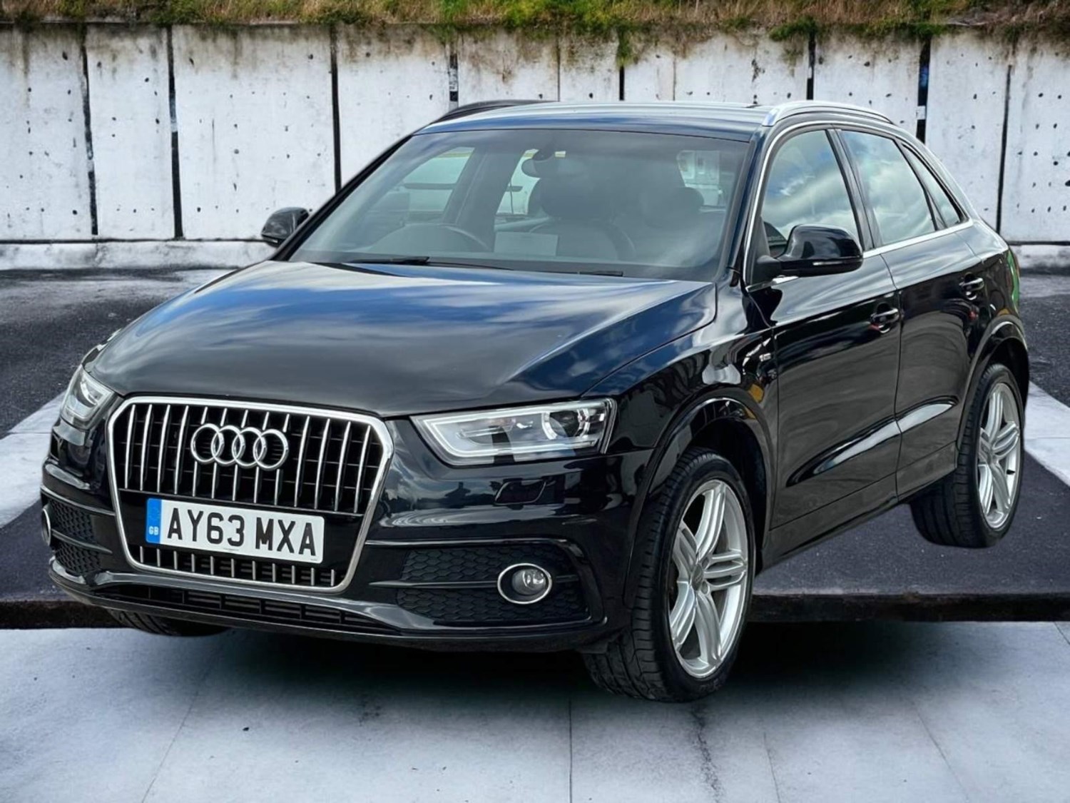 Audi Q3 Listing Image