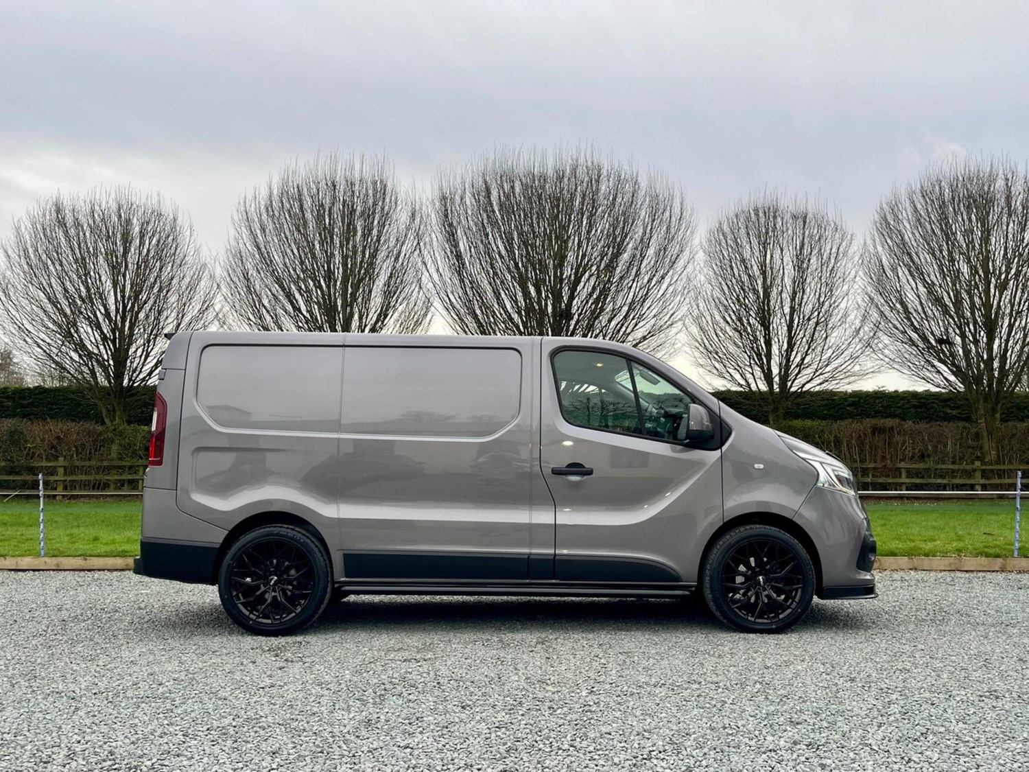 Renault Trafic Listing Image