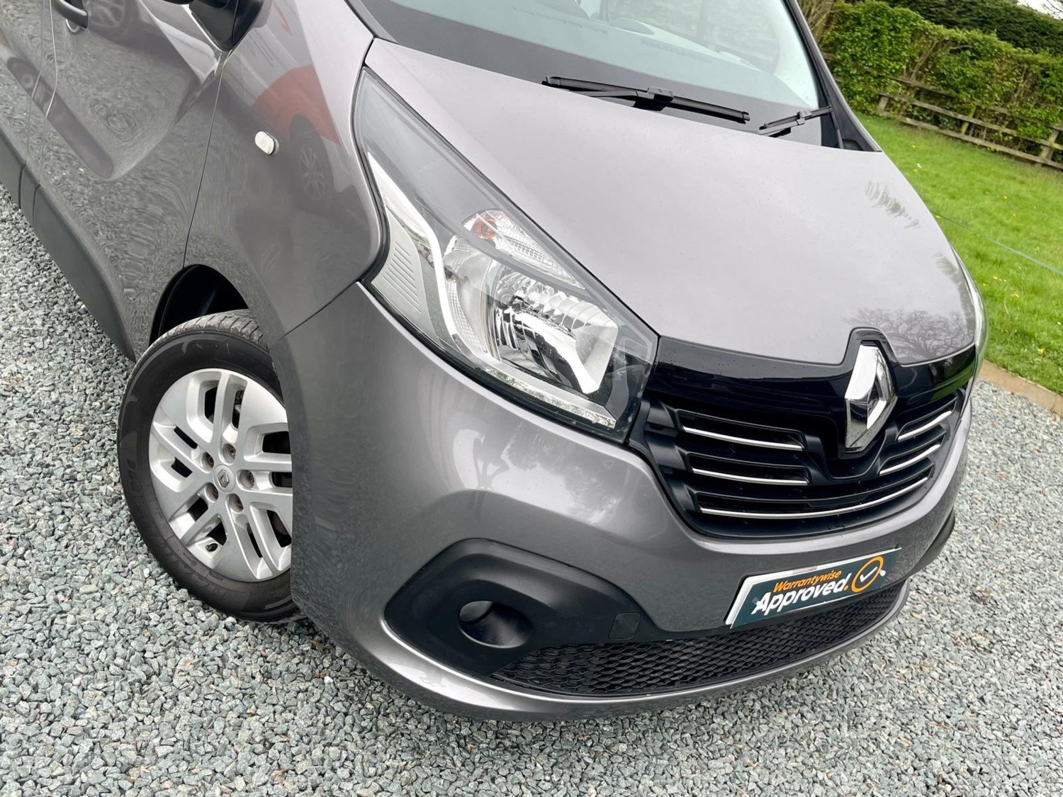 Renault Trafic Listing Image