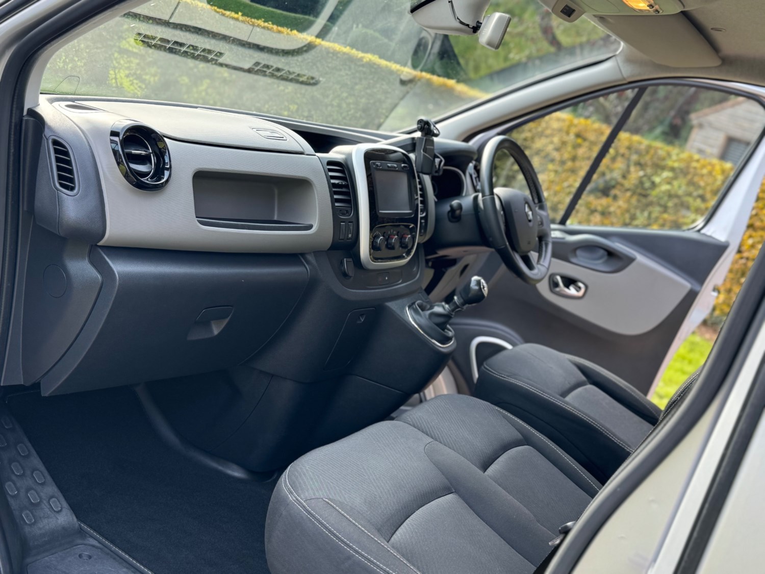 Renault Trafic Listing Image