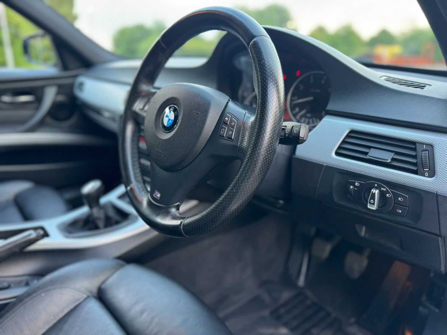 BMW 3 Series Listing Image