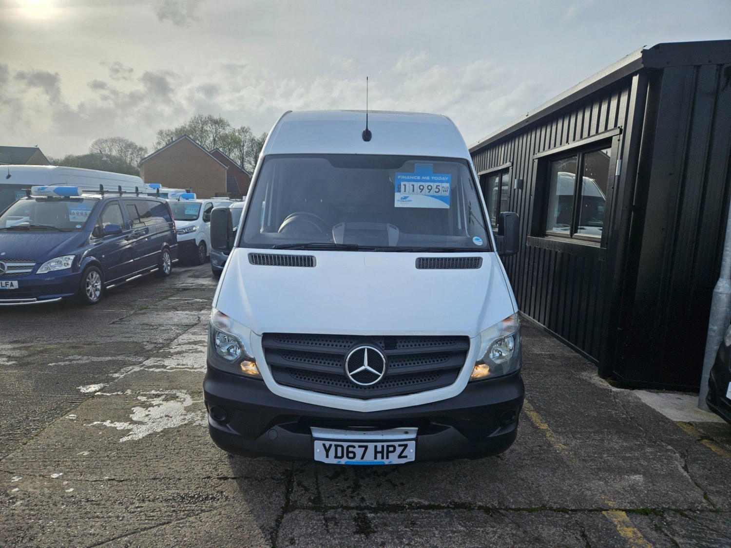 Mercedes-Benz Sprinter Listing Image