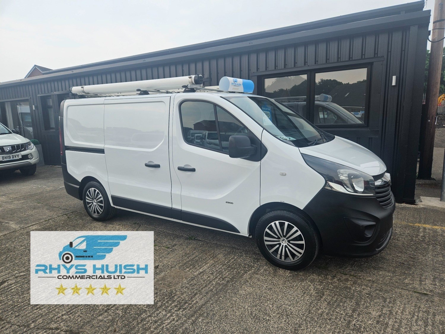 Vauxhall Vivaro Listing Image