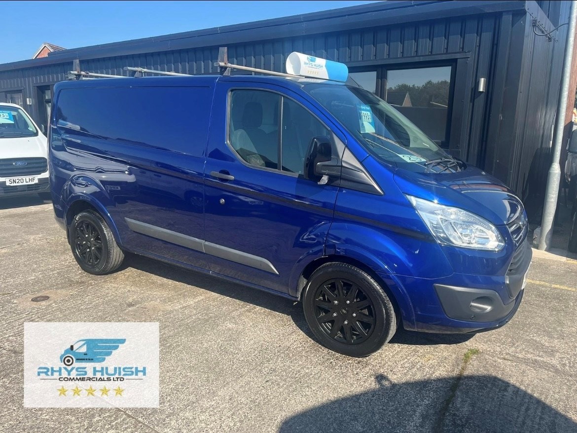 Ford Transit Custom Listing Image