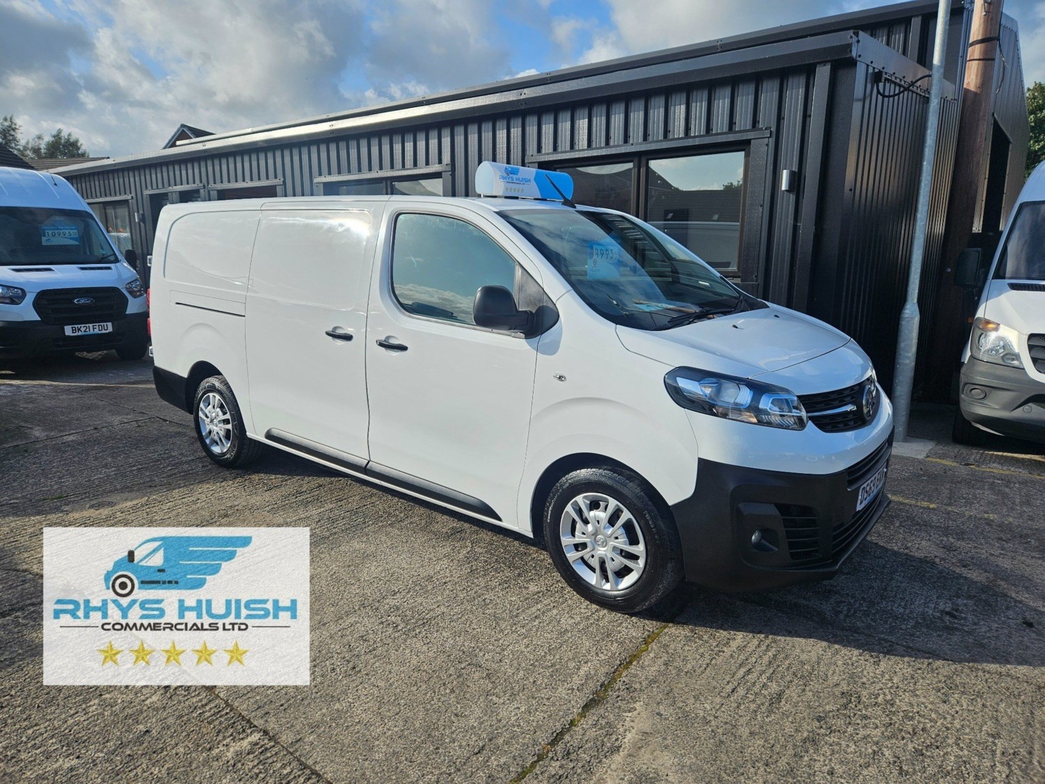 Vauxhall Vivaro Listing Image