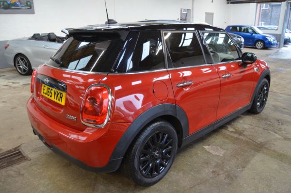 2015 (65) MINI HATCHBACK 1.5 Cooper 5dr Auto For Sale In Minehead, Somerset