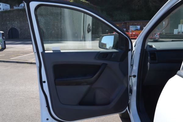 2025 (17) Ford Ranger Pick Up Double Cab XL 2.2 TDCi 150 4WD For Sale In Minehead, Somerset