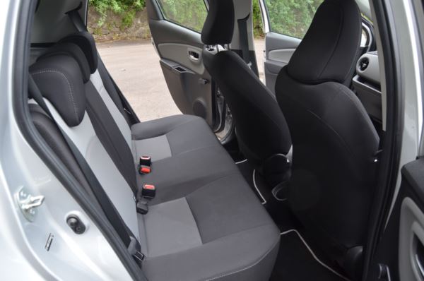 2018 (18) Toyota Yaris 1.5 VVT-i Icon Tech 5dr CVT For Sale In Minehead, Somerset