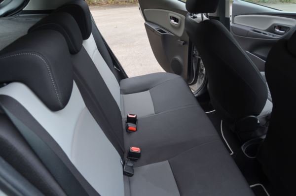 2018 (18) Toyota Yaris 1.5 VVT-i Icon Tech 5dr CVT For Sale In Minehead, Somerset
