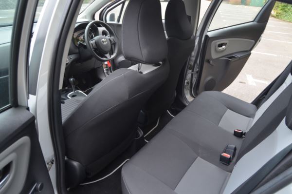 2018 (18) Toyota Yaris 1.5 VVT-i Icon Tech 5dr CVT For Sale In Minehead, Somerset