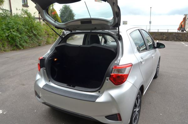 2018 (18) Toyota Yaris 1.5 VVT-i Icon Tech 5dr CVT For Sale In Minehead, Somerset