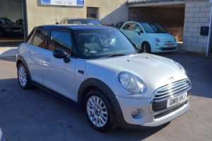 2015 15 MINI HATCHBACK 1.5 Cooper D 5dr 5 Doors HATCHBACK