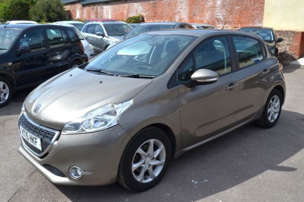 2015 (15) Peugeot 208 1.4 HDi Active 5dr For Sale In Minehead, Somerset