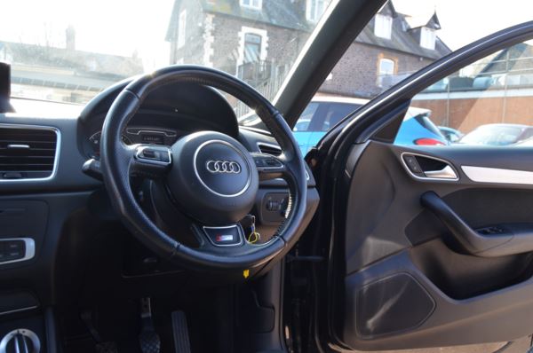 2013 (63) Audi Q3 2.0 TDI S Line 5dr For Sale In Minehead, Somerset