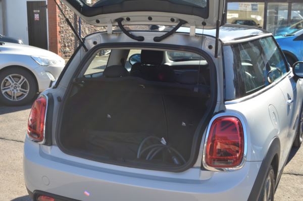 2021 (70) MINI HATCHBACK 135kW Cooper S Level 1 33kWh 3dr Auto For Sale In Minehead, Somerset