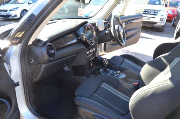 2021 (70) MINI HATCHBACK 135kW Cooper S Level 1 33kWh 3dr Auto For Sale In Minehead, Somerset