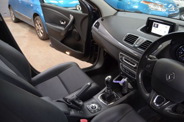 2015 (15) Renault Megane 1.5 dCi Dynamique TomTom Energy 5dr For Sale In Minehead, Somerset