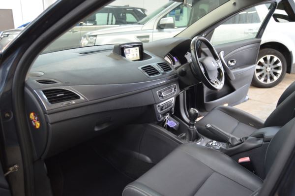 2015 (15) Renault Megane 1.5 dCi Dynamique TomTom Energy 5dr For Sale In Minehead, Somerset