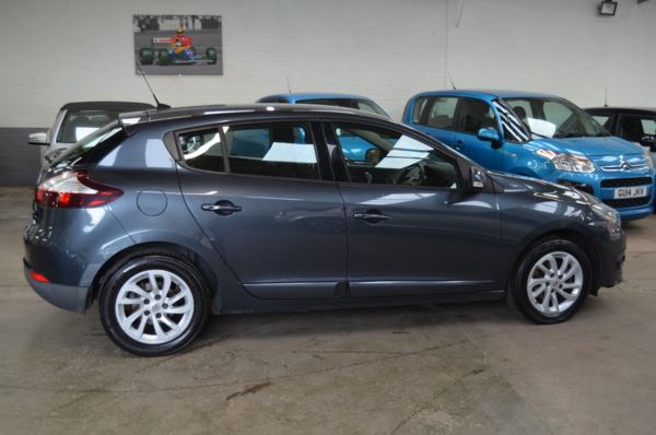 2015 (15) Renault Megane 1.5 dCi Dynamique TomTom Energy 5dr For Sale In Minehead, Somerset